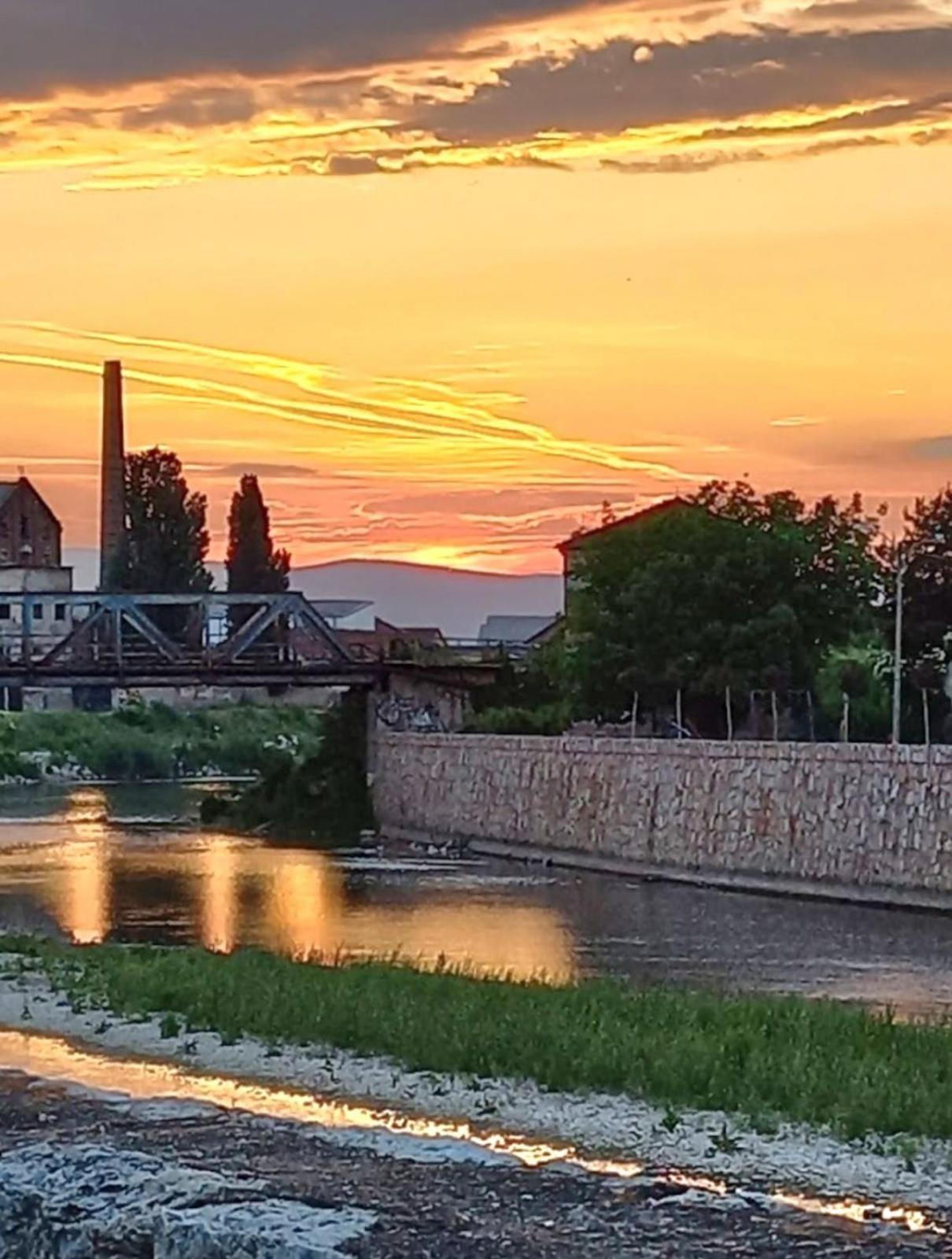 "My Life" Luxury River Apartments Ниш Экстерьер фото